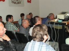 Több szék nem fért volna a teremben...