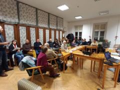 Molnár Károly jó példát ad, oldódik a feszültség
