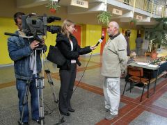 Pelles János a helyi TV-nek nyilatkozik