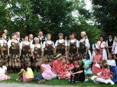 Kórusművek, családias miliőben