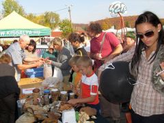 Az a fekete lufi nagyon tetszett nekem...