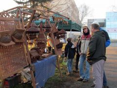 Etetők, odúk, természetes anyagokból