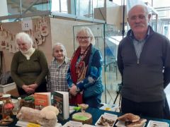 A gombás asztalvég ügyelői