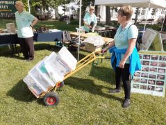 Egy ilyen molnártalicska nekünk is jó lenne!