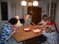 Érkezés, szállás foglalás, esti barátkozás