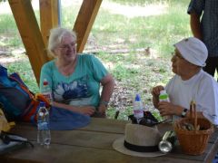 Sűrű pihenőink egyikén