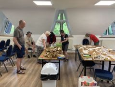 Tálcázás, információs kártya felhelyezés