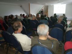 Vacsora után - kezdődnek az előadások