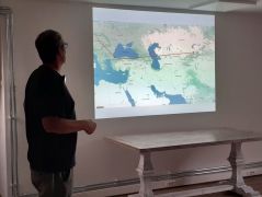 Finy Péter Kazahsztán gombáiról és szépségeiről tartott élménybeszámolót