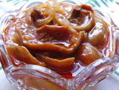 Paradicsomos gomba-savanyúság