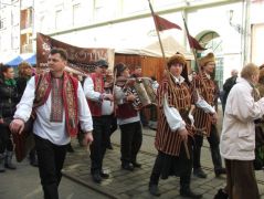 Hangulatcsináló...