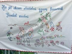 Szimpatikus falvédő - van itt minden!