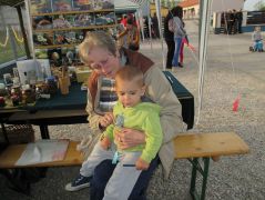 A cél érdekében dajkaságot is vállalunk