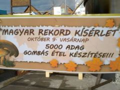 Rekord kísérlettel indul a második nap