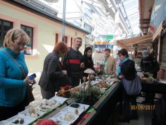 Csilla is állja a kérdéseket