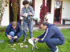 Lovász Karcsiék munkában