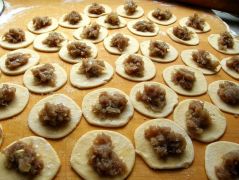 Húsgombócok a közepükre